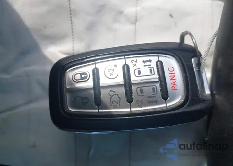 2017 Chrysler Pacifica Touring-L Plus z USA, uszkodzony, nr VIN 2C4RC1EGXHR592308